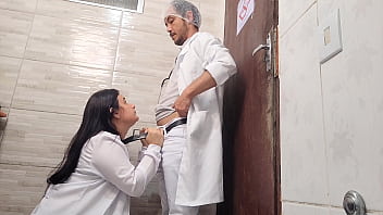 Hot nurse goes to hospital bathroom with doctor 13 min1440p